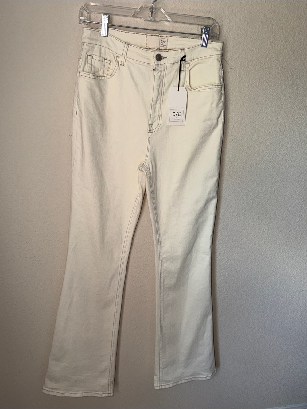 Current / Elliott Jeans . NEW with tags . Size 29  95% cotton